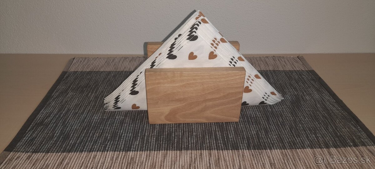 Drevený stojan na servítky, obrúsky - 2