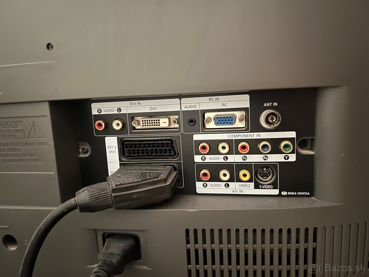 27" LCD TV Samsung (68 cm) - 2