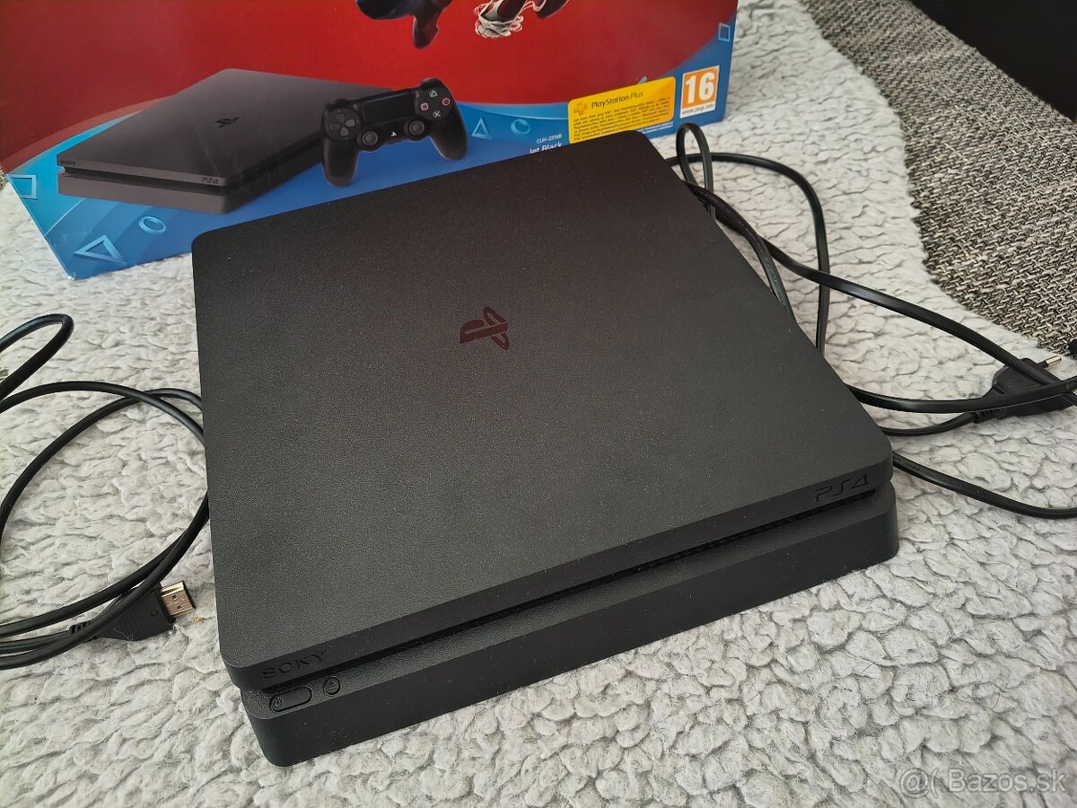 Predám PS4 Slim 1TB, 2 ovládače a 7 hier - 2