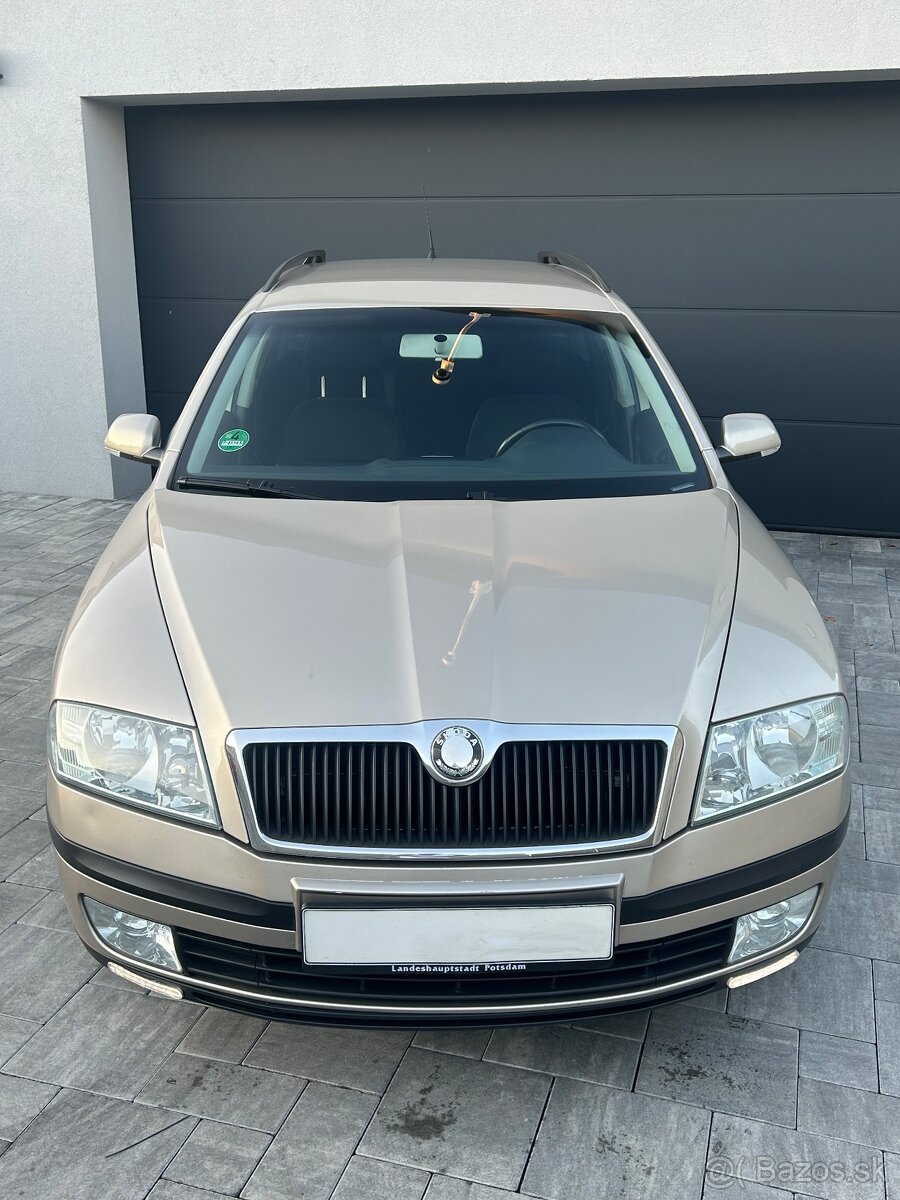 Škoda Octavia Combi 2.0 TDI 103KW - 2