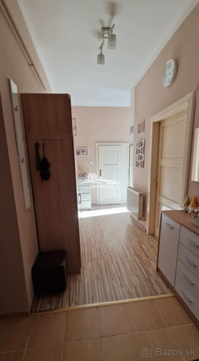 TOP cena - 3-izbový byt na Krivej v centre mesta - 2