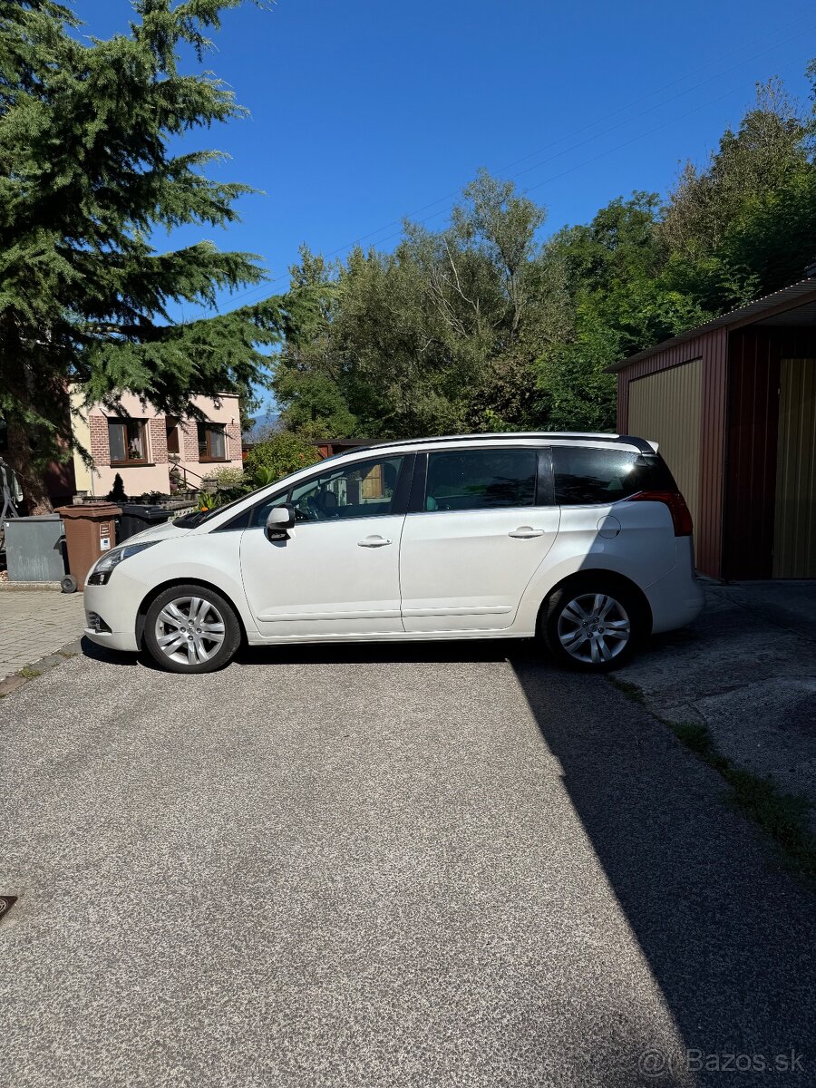 Peugeot 5008 - 2