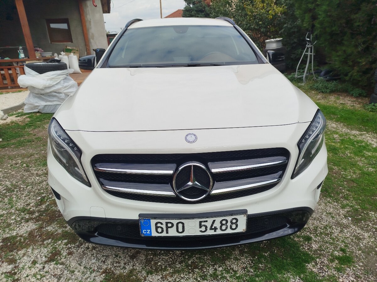 GLA 220cdi 4matic top stav - 2