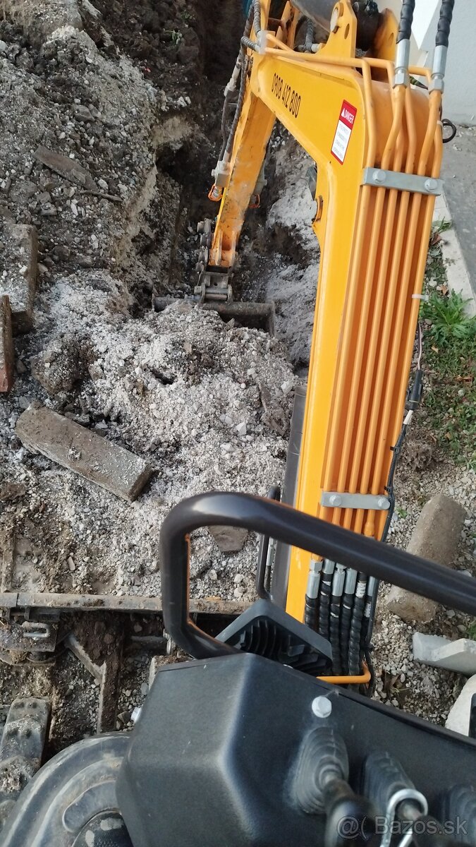 Výkopové práce minibagrom - 2