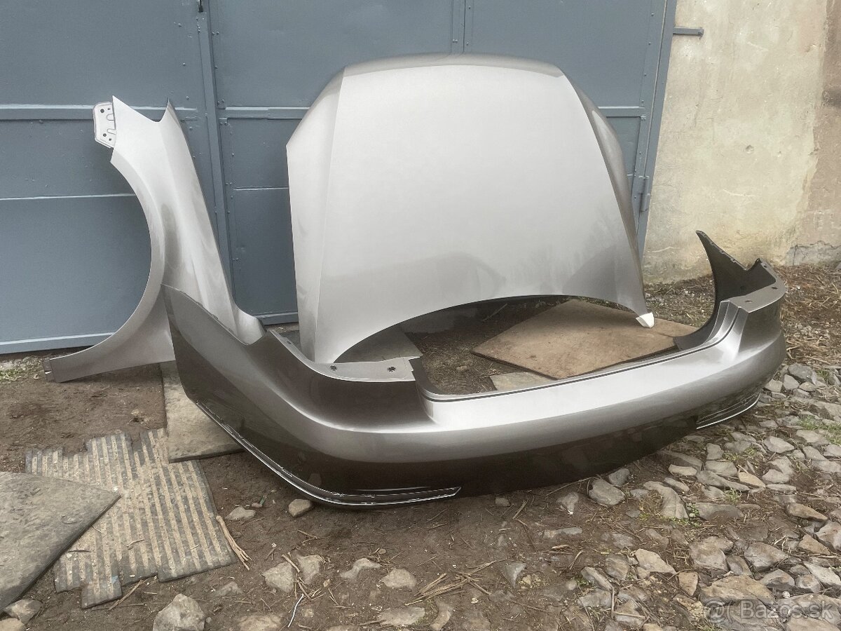 Predná Kapota VW Passat B7 - 2