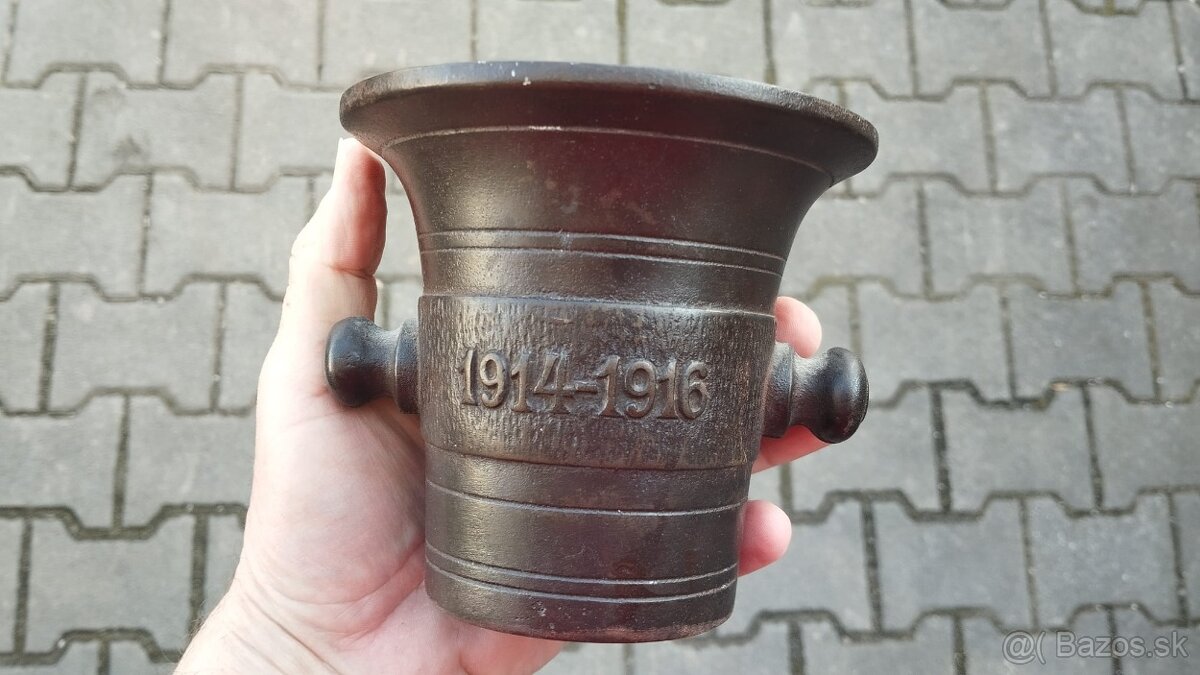 Starý válečný litinový mažiar s dělem r.1914-1916 - 2