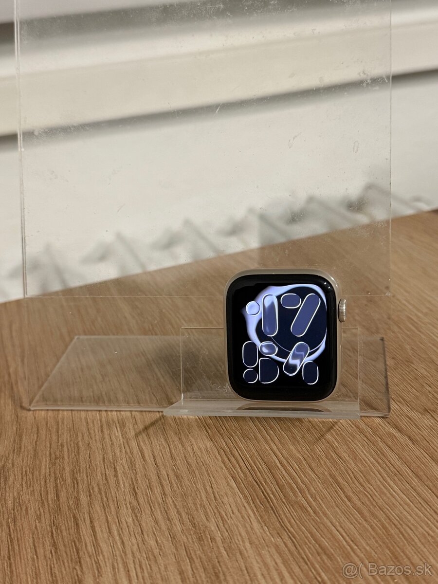 Dobrý deň Ponúkam na predaj Apple Watch SE 2022 44mm Silver - 2