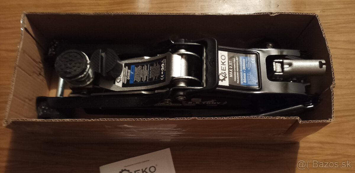 Hydraulický zdvihák. - 2