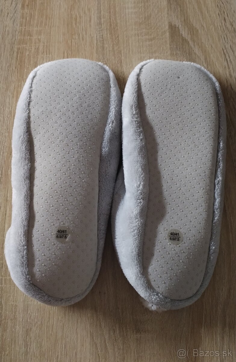 Dámske papuče č.40/41 nové - 2