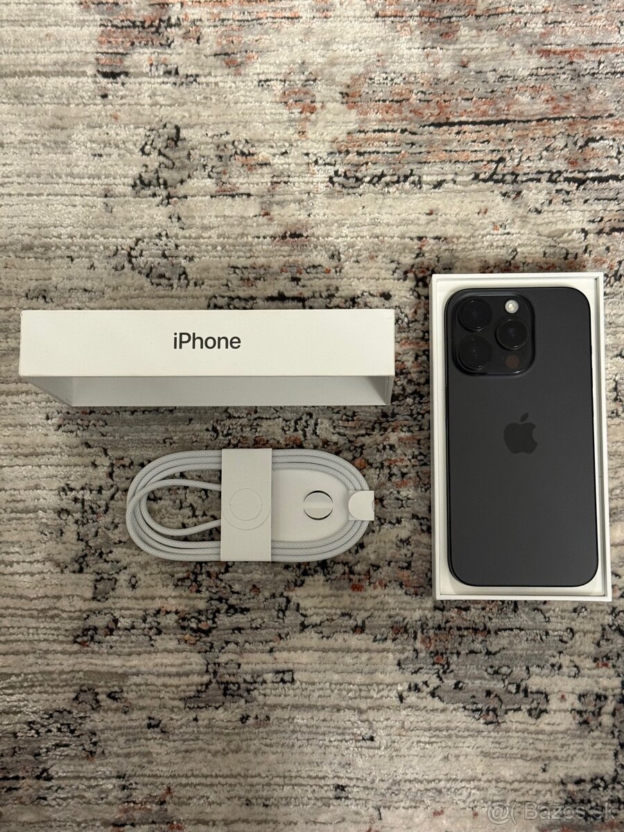 iPhone 15 pro 256GB, Black Titanium - 2