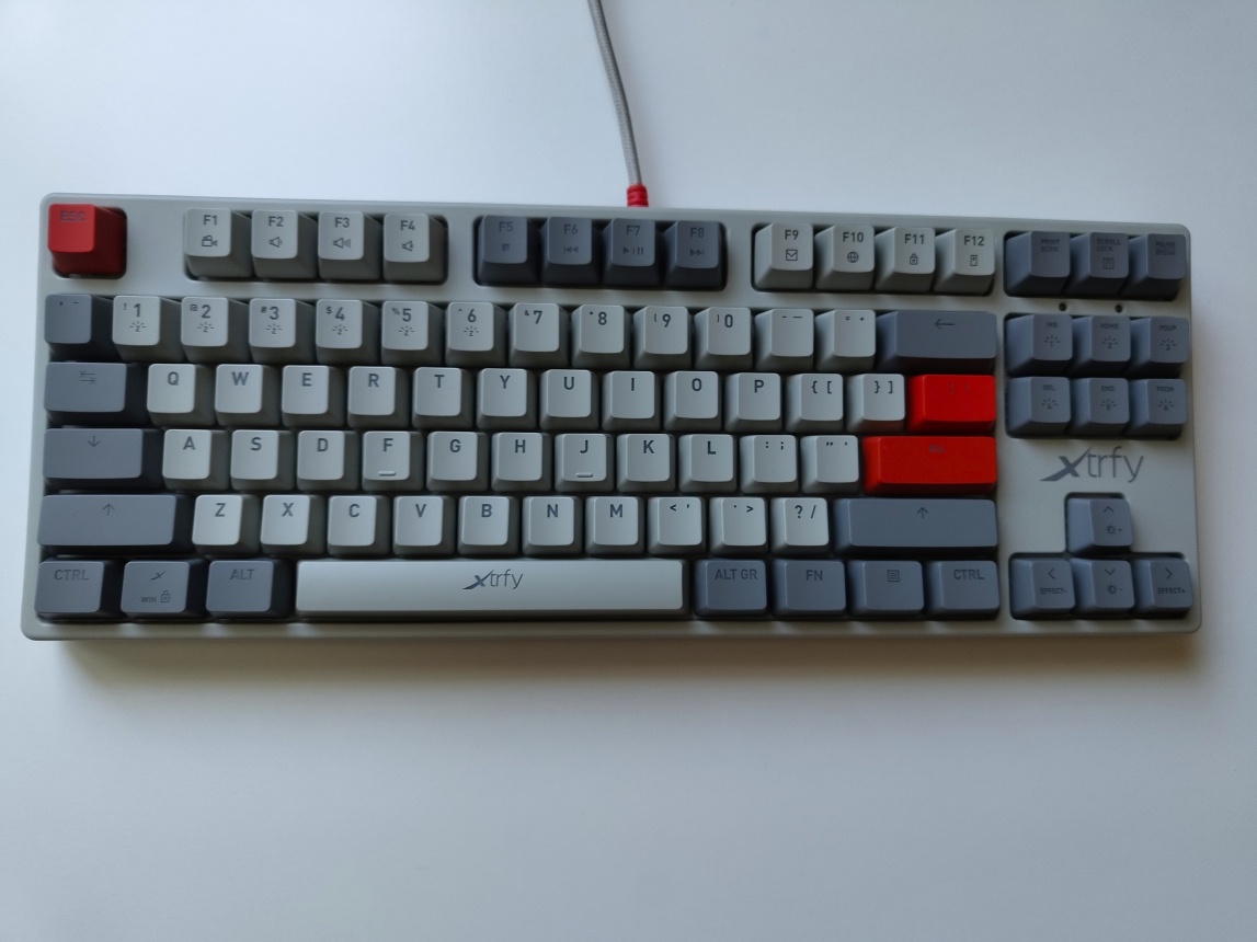XTRFY K4 TKL RGB RETRO - 2