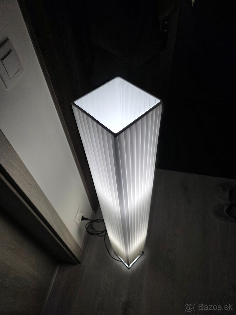 Stojaca lampa - 2