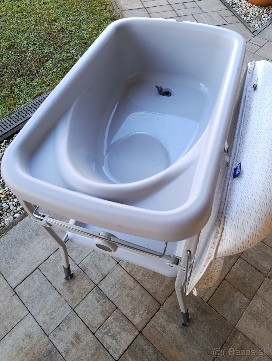 Vanička s prebaľovacím pultom - 2