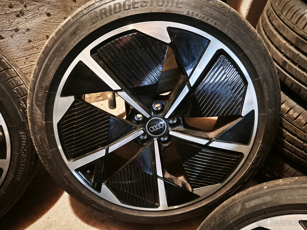 Audi Q4 e-tron - originál 21" alu disky - 2