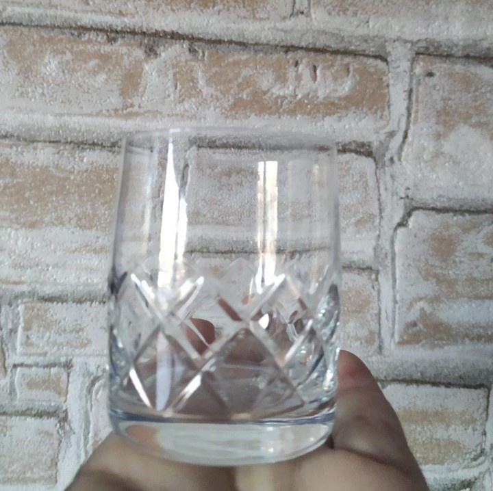 Brúsené poháriky - 2