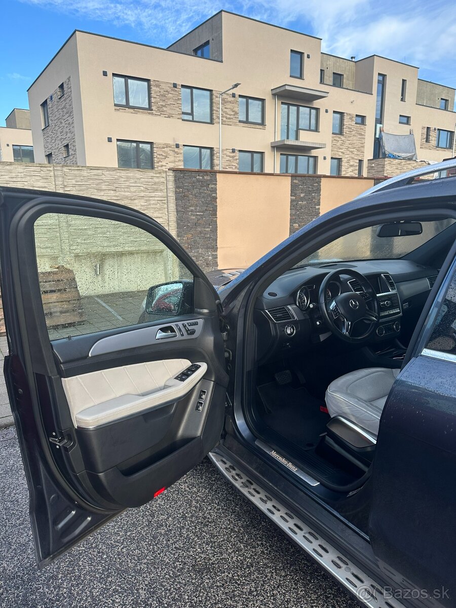 Mercedes-Benz GL 500 4MATIC - 2