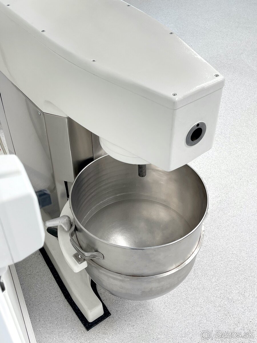 ROBOT ALBA RE22 - 2
