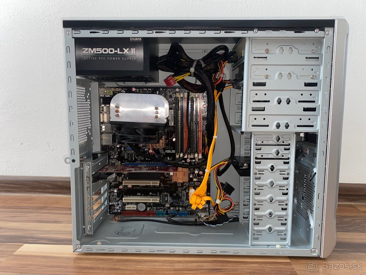 Predám PC s príslušenstvom - 2