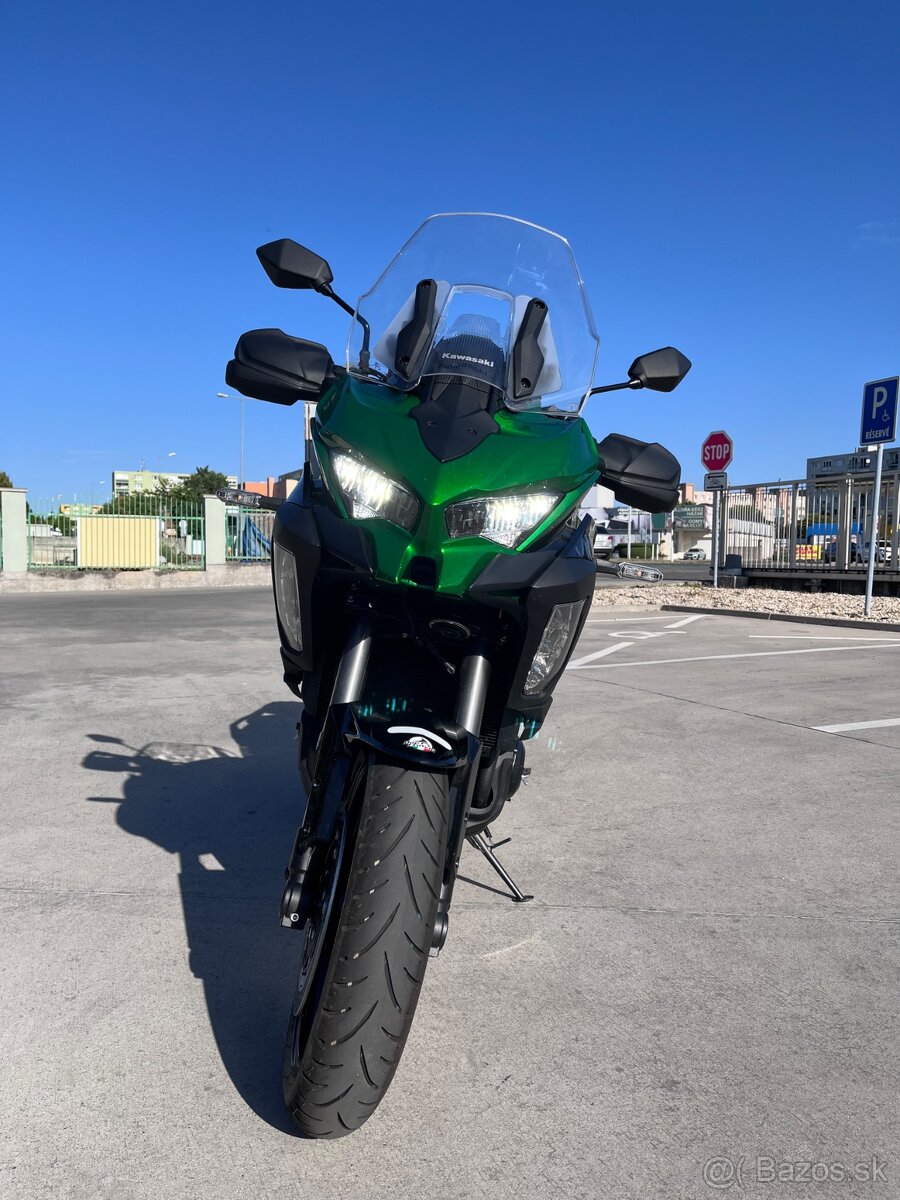 Kawasaki Versys 1100SE - 2
