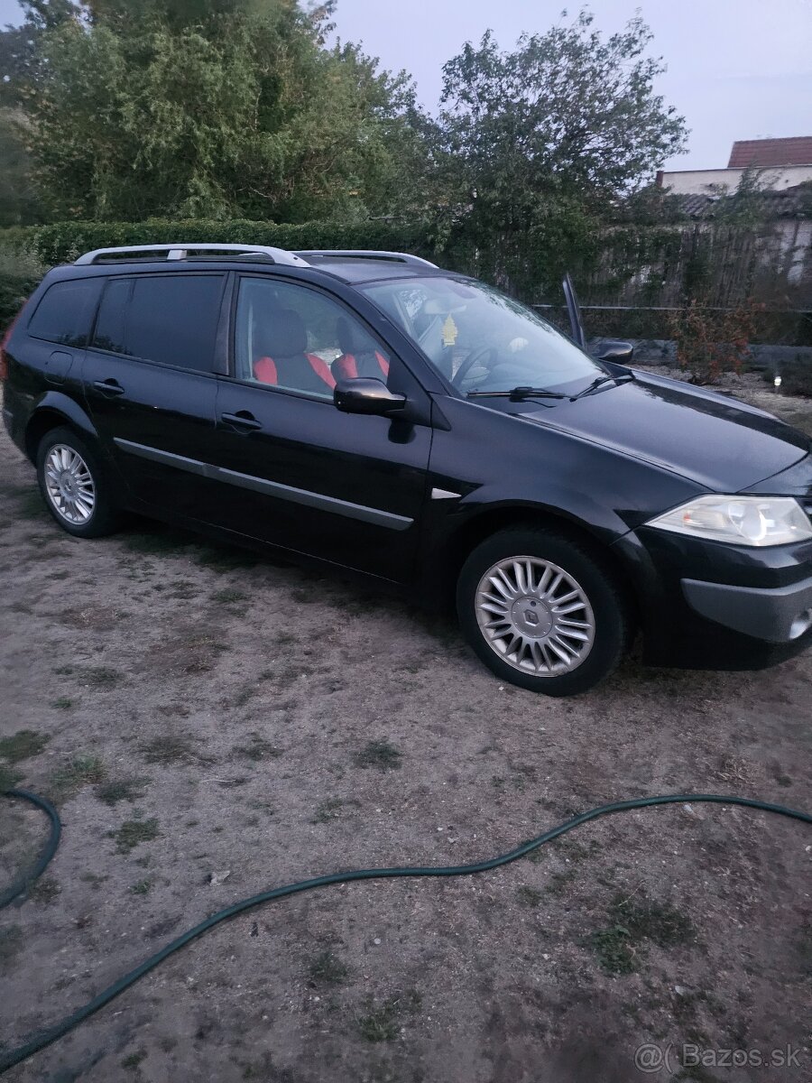 Renault - 2