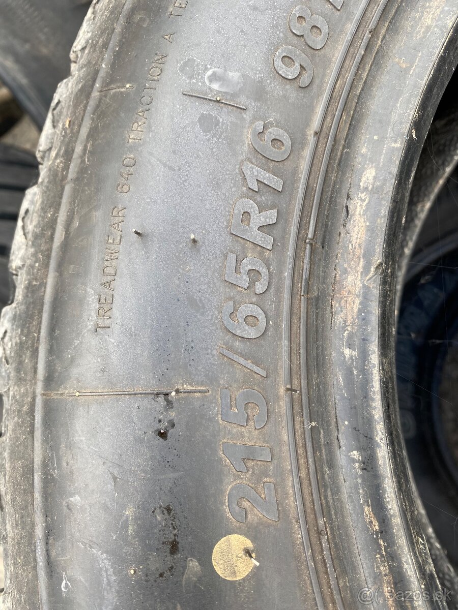 215/65r16 - 2