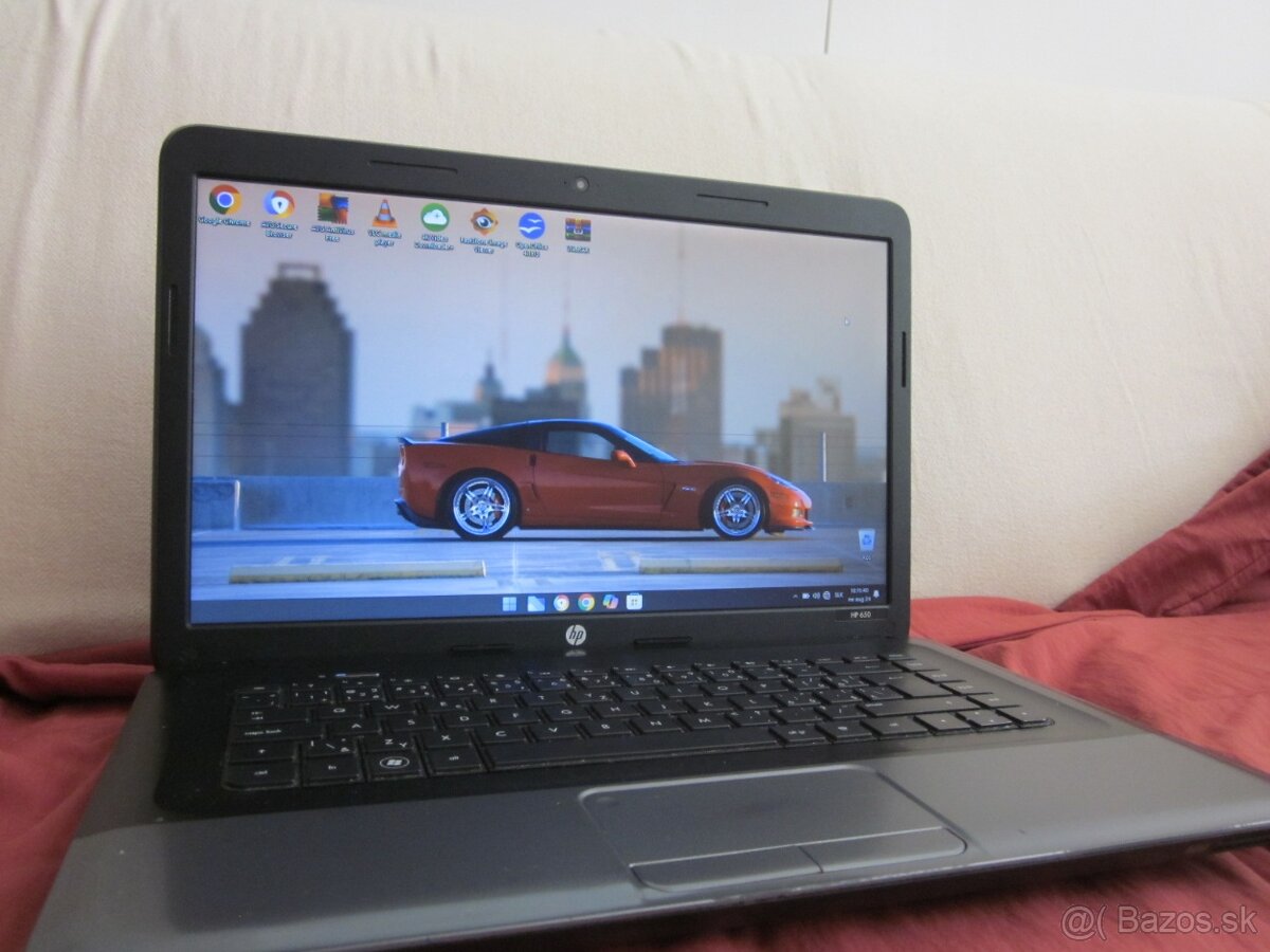 HP Pentium B970,15,6 palca HD,AI COPILOT,W-11PRO - 2