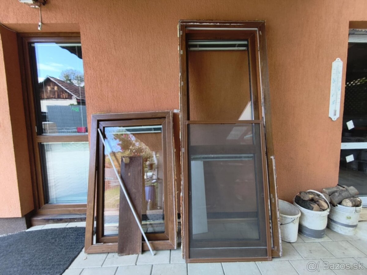 Balkonove dvere aj okná plus žaluzie - 2
