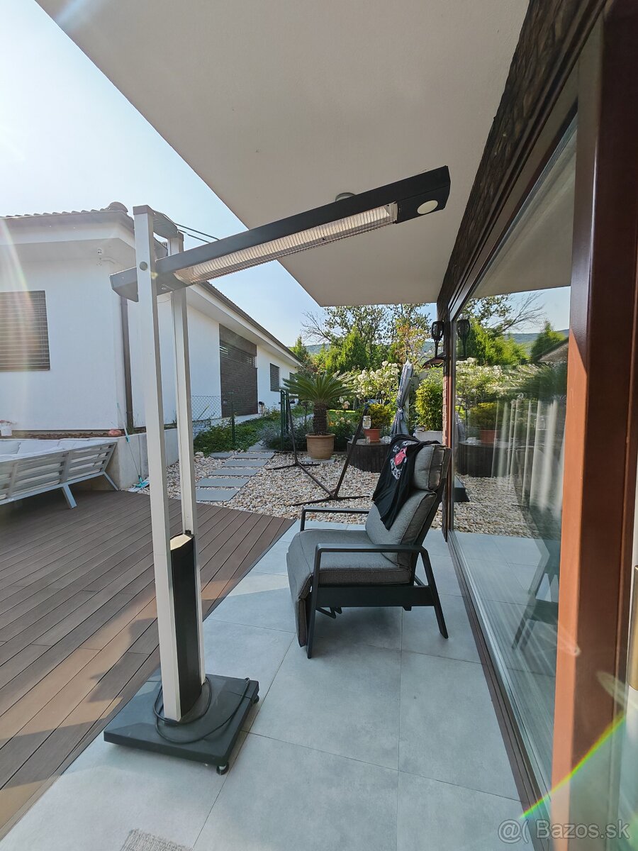 Predám vonkajší elektrický ohrievač s LED osvetlením - 2