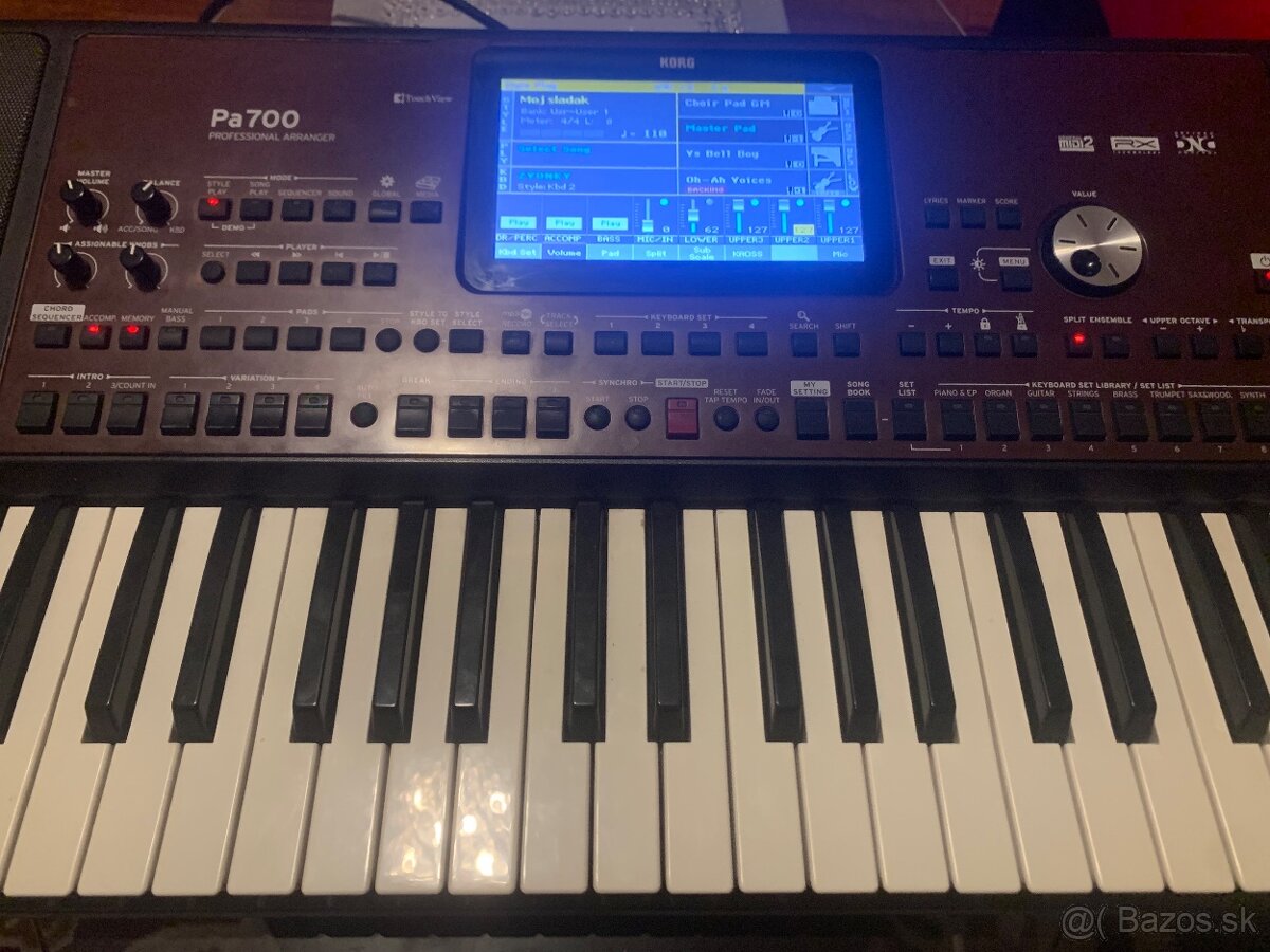 Predám Korg pa700 - 2