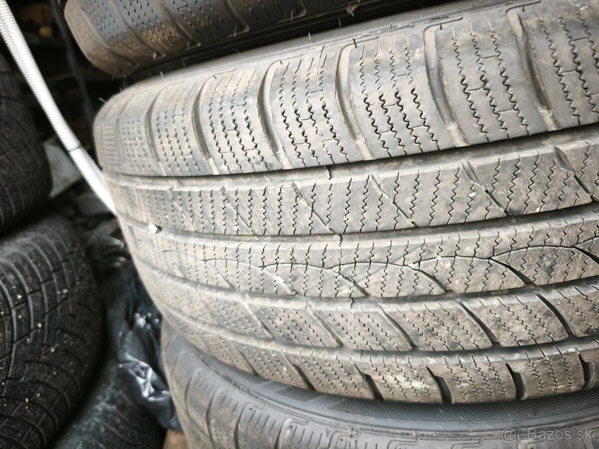 Porche cayenne zimne 255/55/r18 - 2