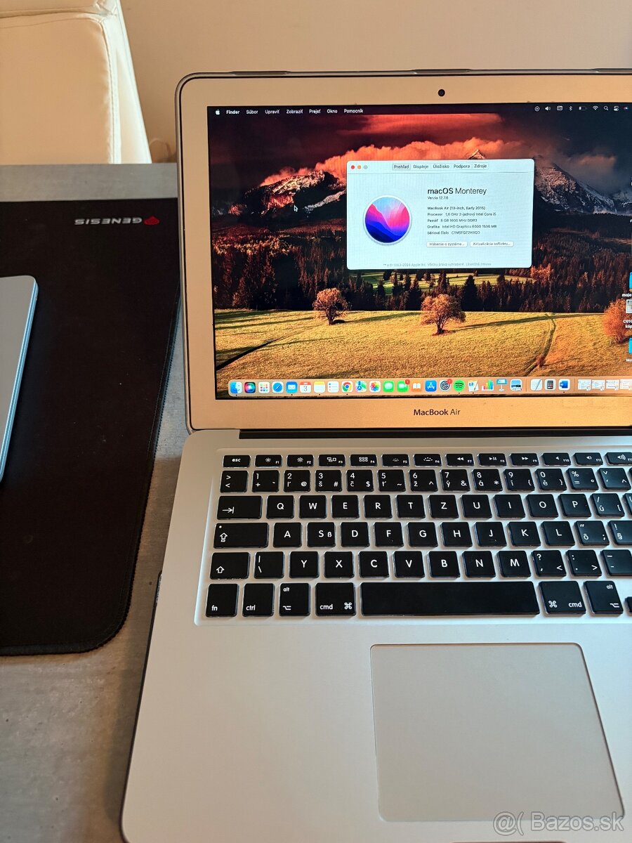 MacBook Air (13-inch, Early 2015) - 2