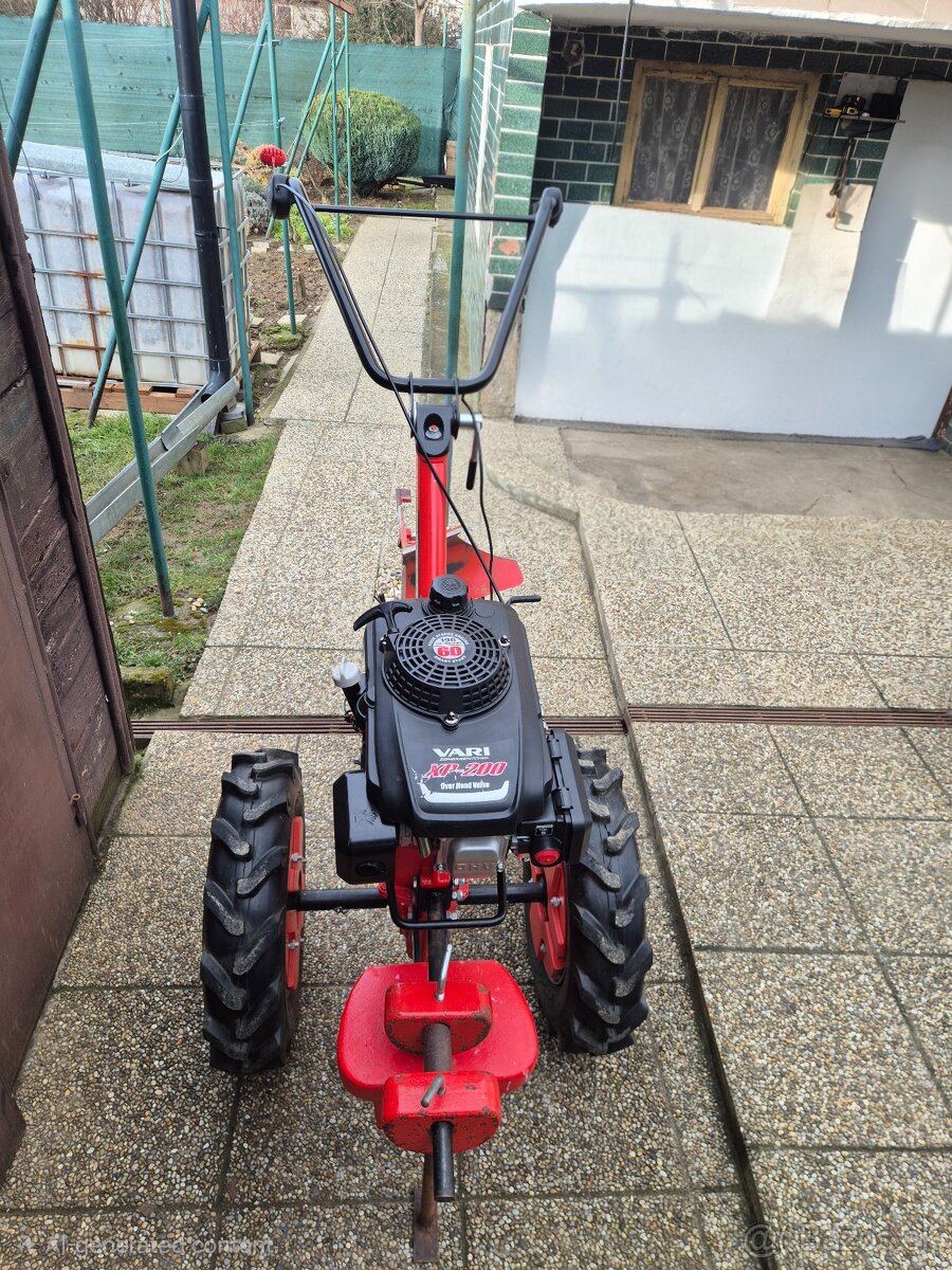 Predám malotraktor Vari XP200 - 2