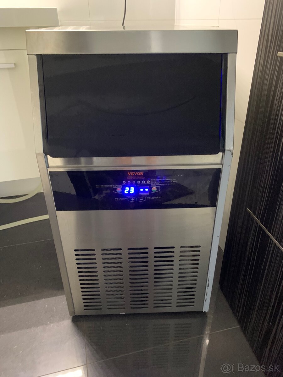 Vyrobník ľadu Vevor - 2