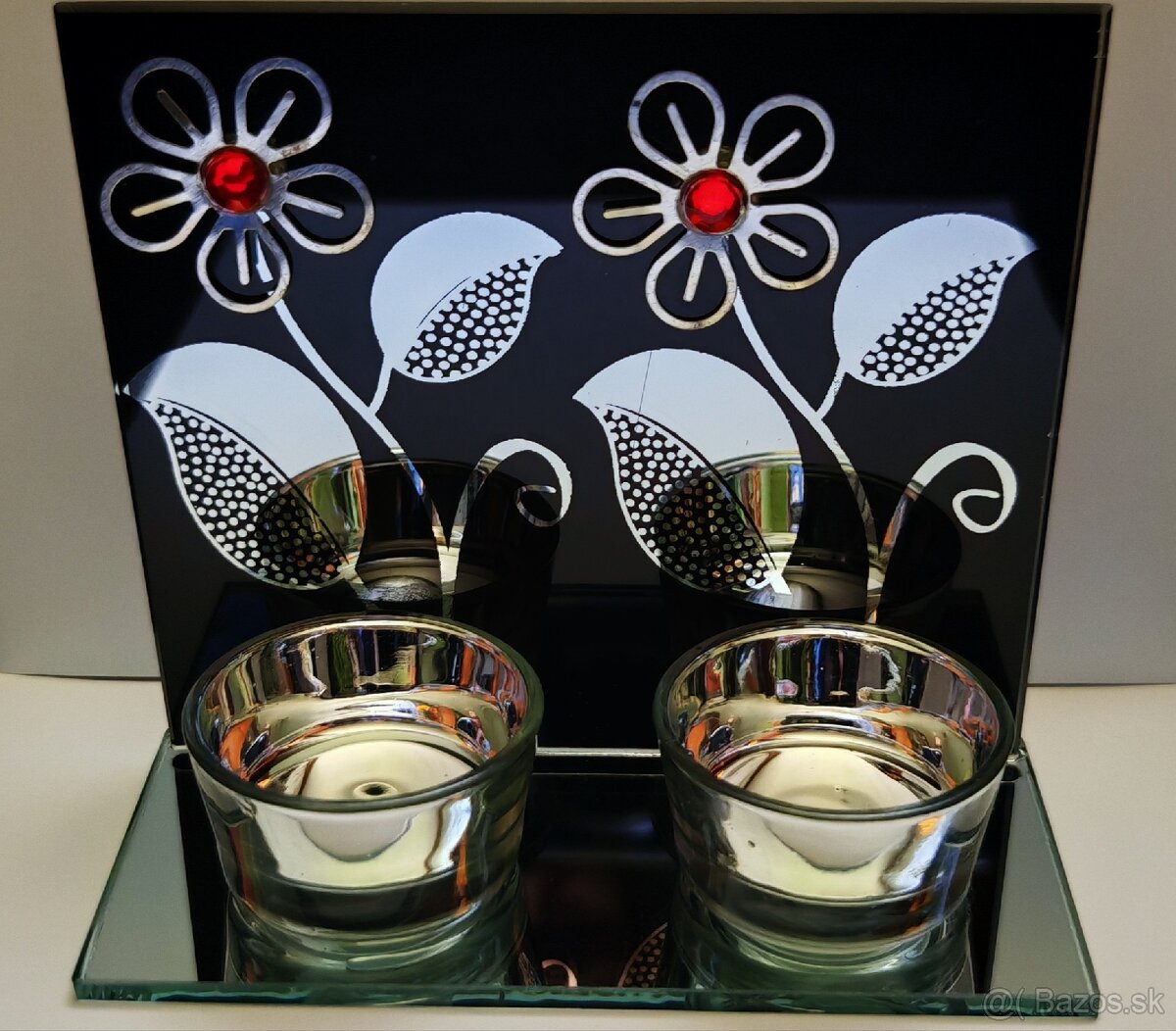 Nový sklenený svietnik. - 2