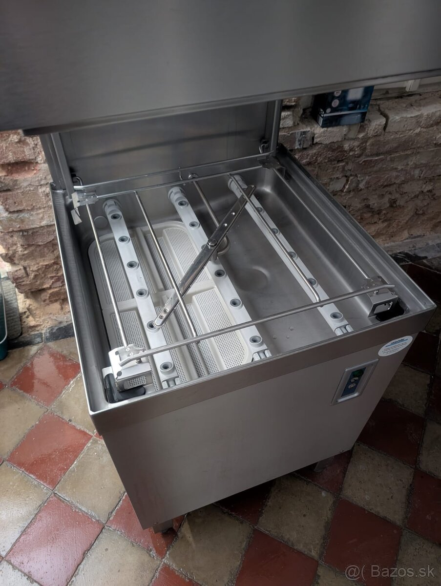 Průchozí myčka Winterhalter GS 501 - 2