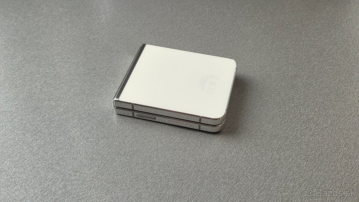 Samsung Z-Flip 5 "cream" - 2
