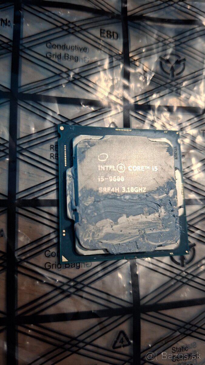 Predam procesor intel i5 9600 - 2