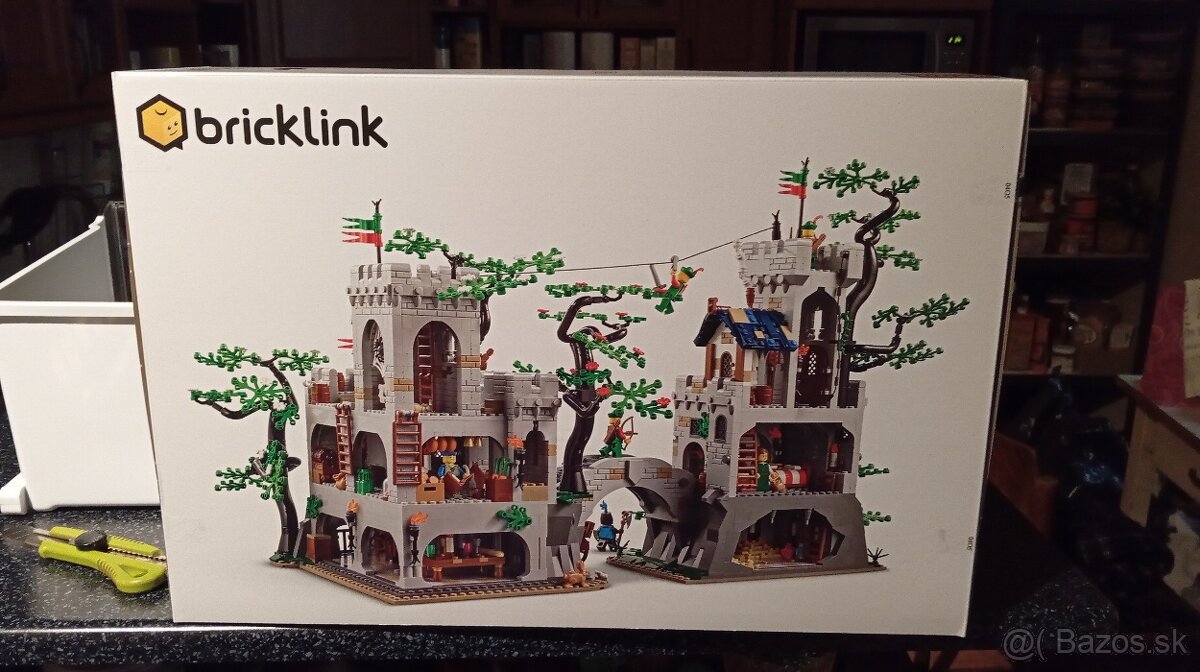LEGO 910043 Forest Stronghold (BrickLink Designer Program) - 2