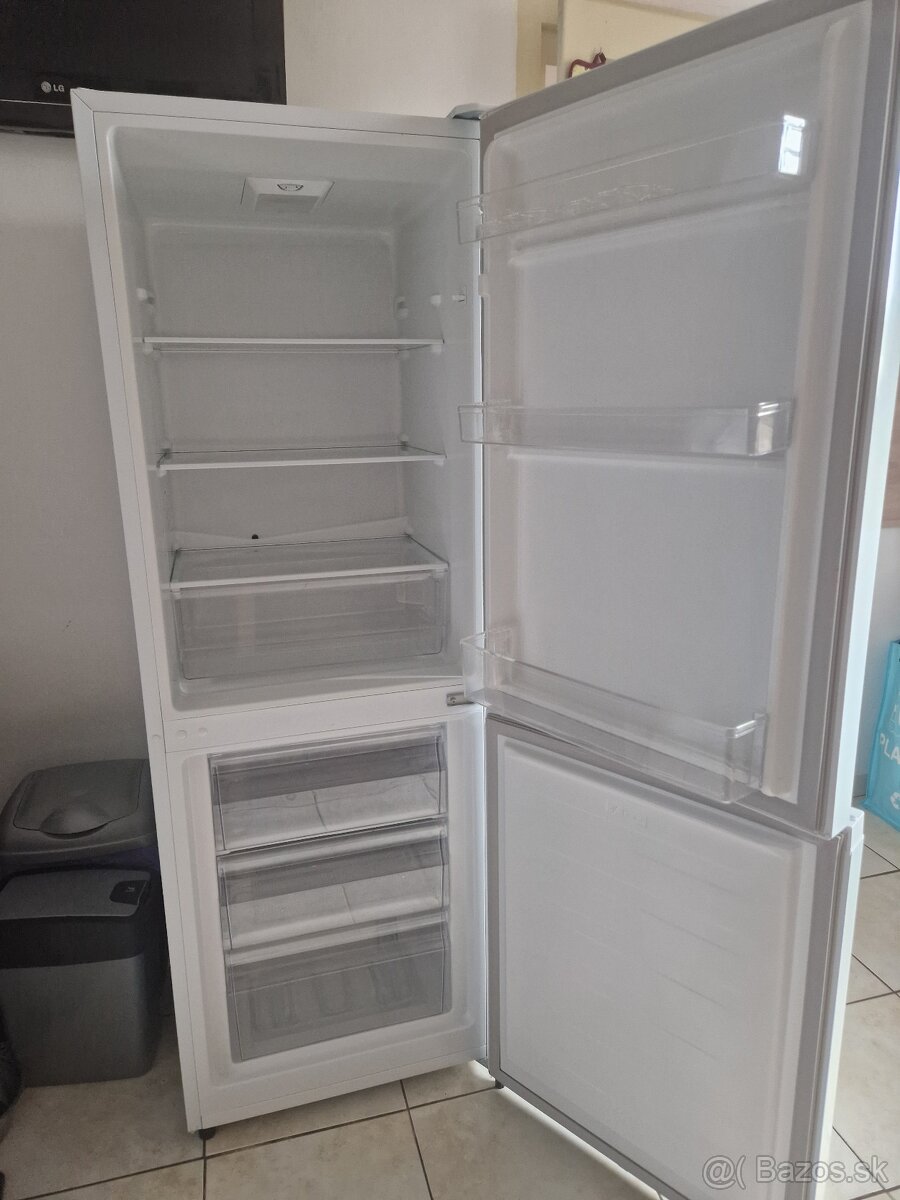 Predám kombinovanú chladničku - 2