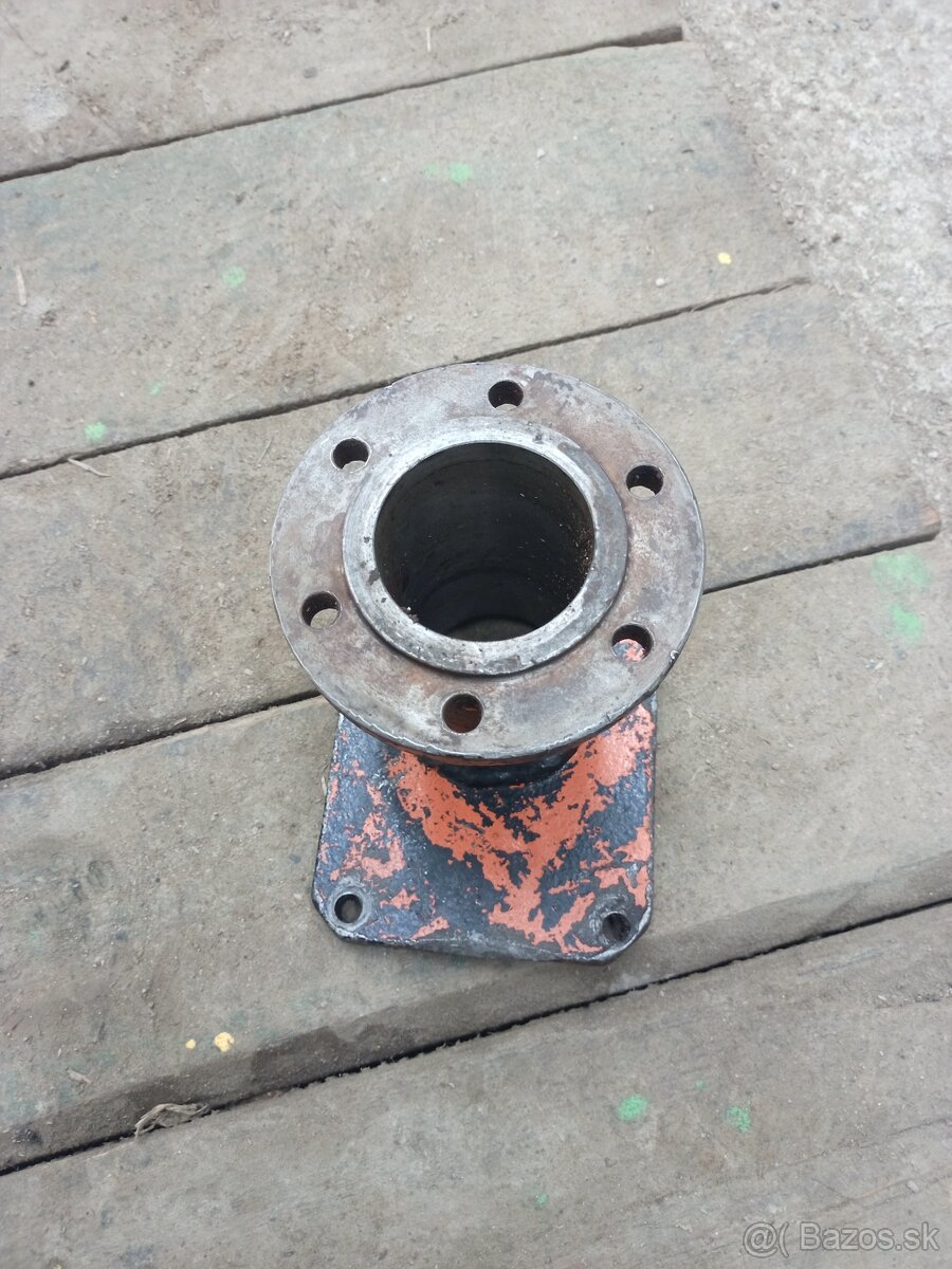 Príruba hydraulického čerpadla - 2