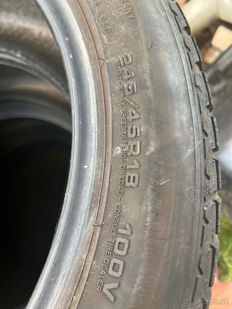 GoodYear 245/45 R18 - 2