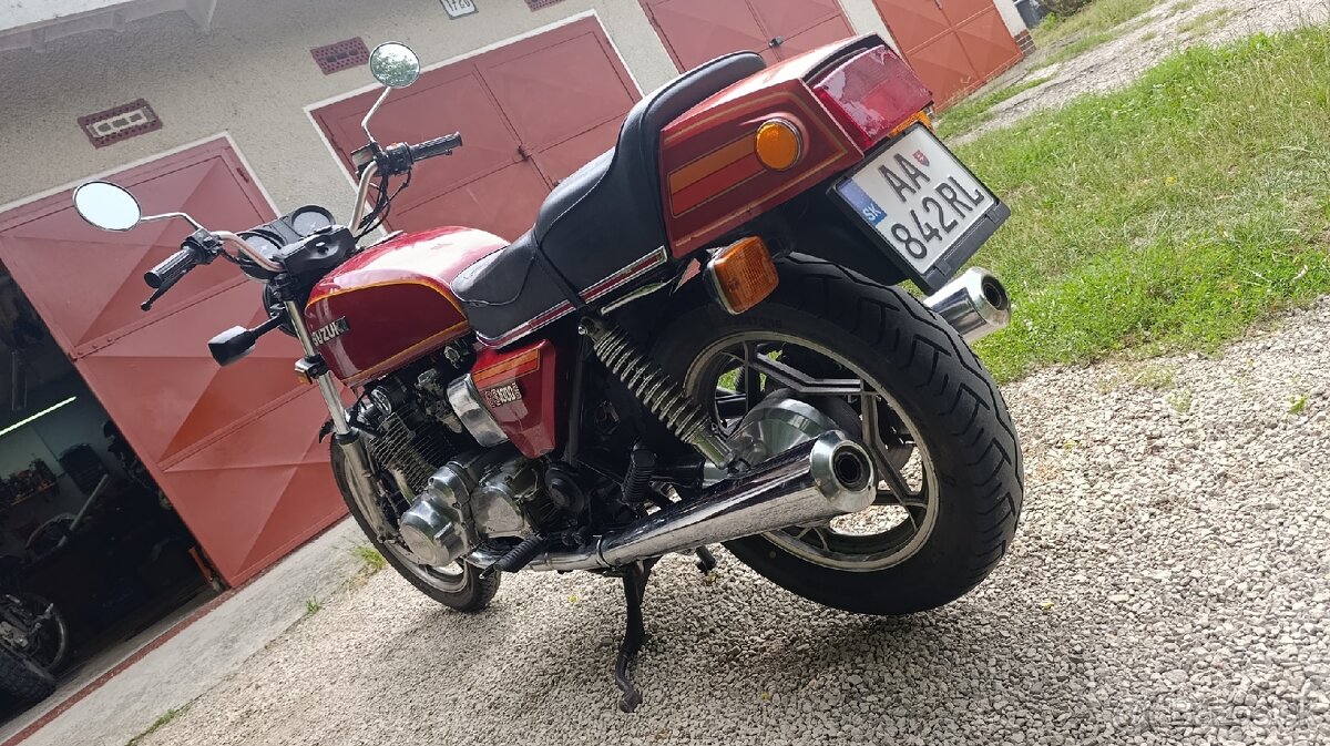 Suzuki GS1000G - 2