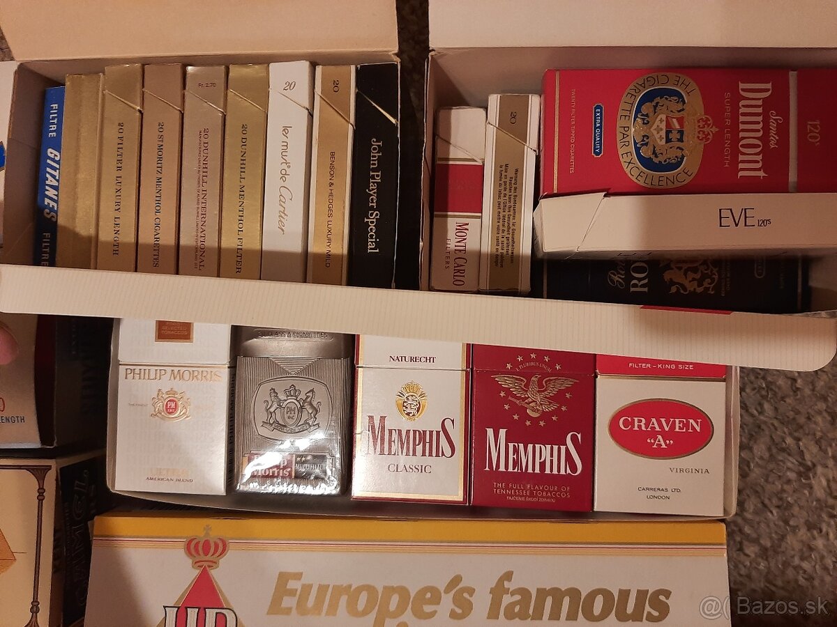 Cigaretové krabičky. - 2
