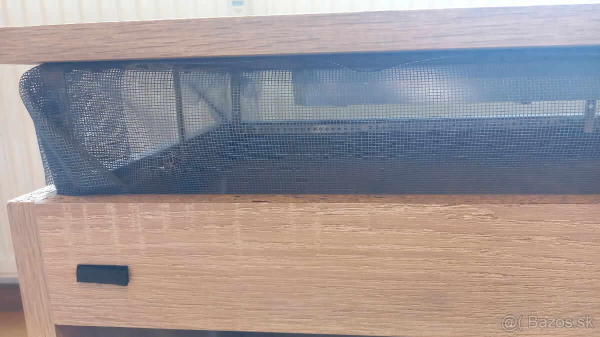 Predam Drevenne terrarium - 2