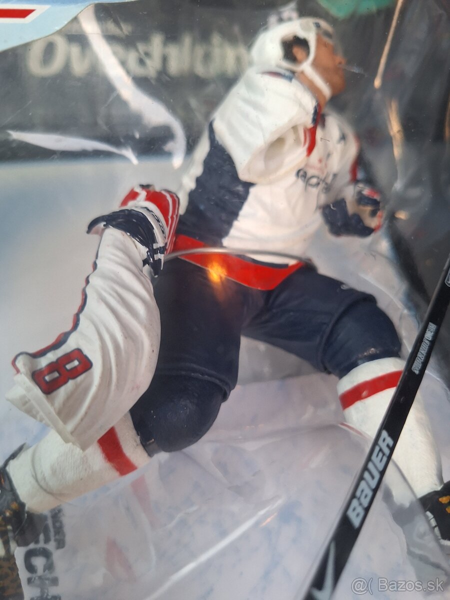 Alexander OVECHKIN figuríny MC Farlane , ul9mena ruka. - 2