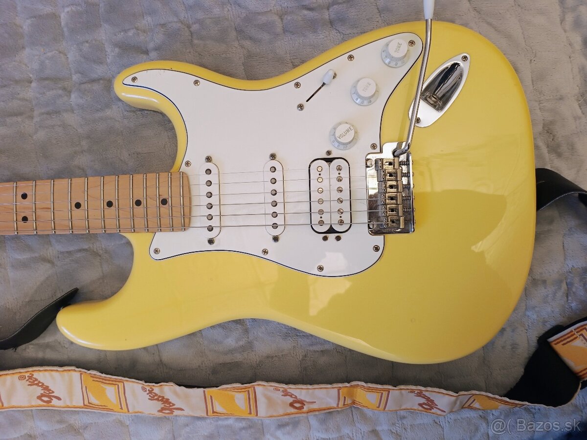 Fender Stratocaster - 2