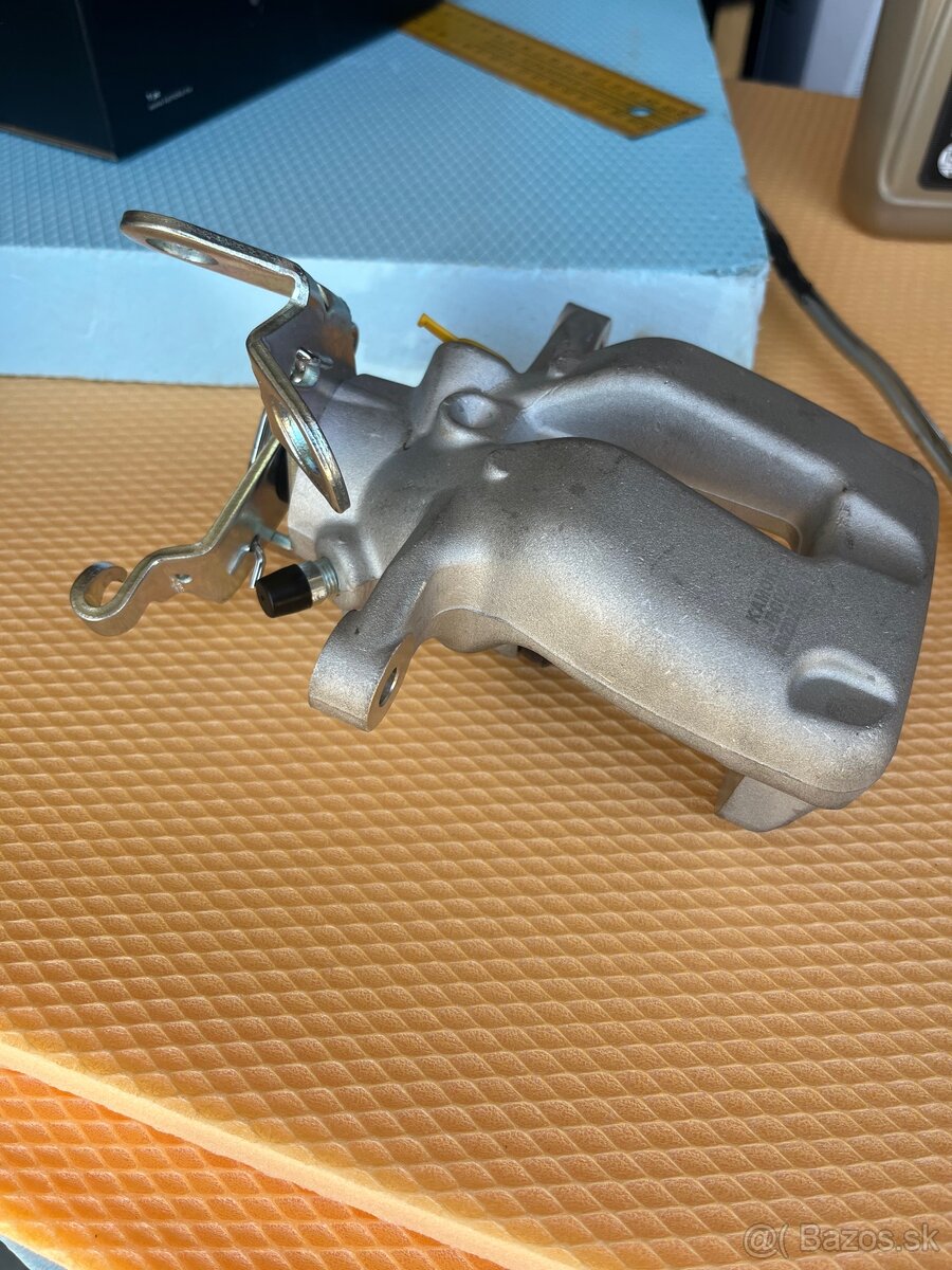 Brzdový strmeň - VW, Škoda, Seat, Audi - 2