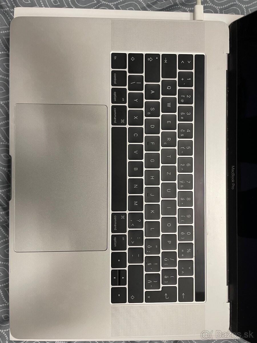 MacBook Pro 15 touchbar - 2