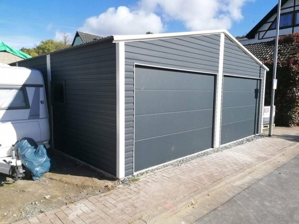 Plechová garáž 7x9m - 2