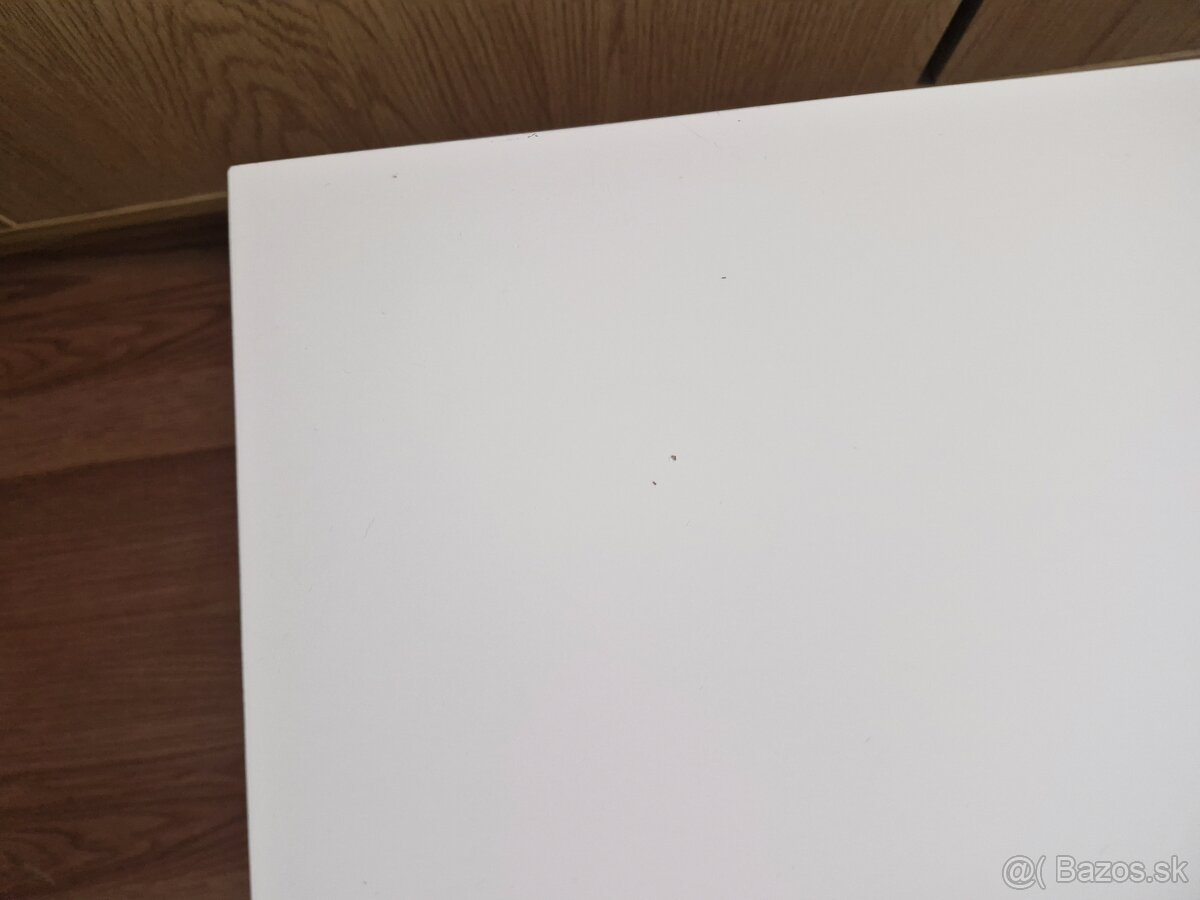 Konferenčný stolík 12€ (Ikea-Lack) - 2